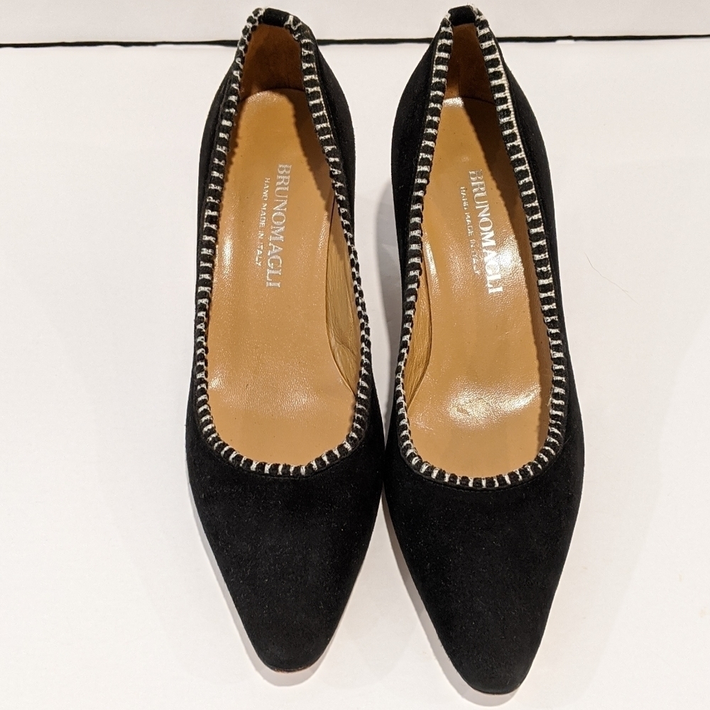 𝅺bruno Magli black suede heels pumps sz 5